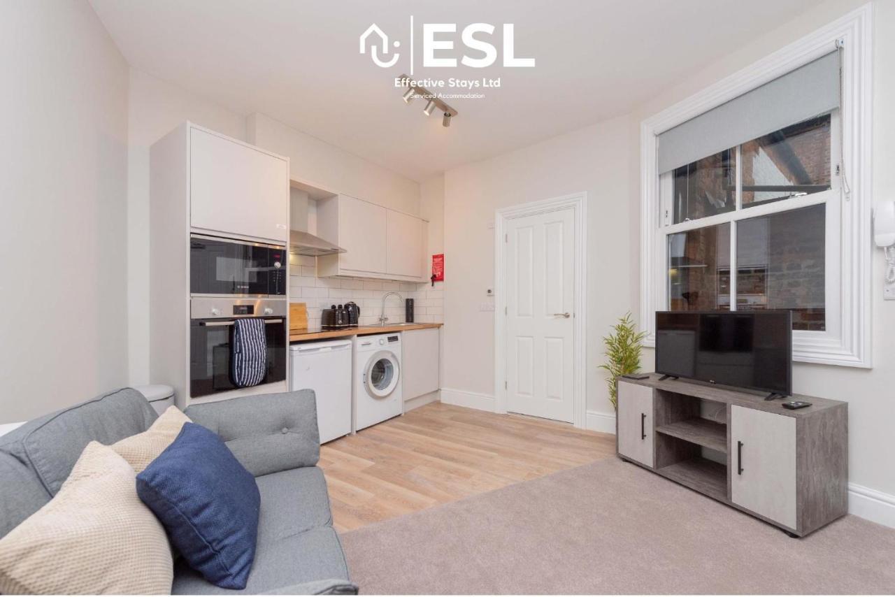 Studio 1, First Floor Town Centre Apartment Shrewsbury Dış mekan fotoğraf